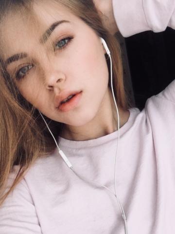 Николь